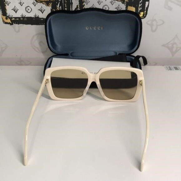 New Authentic Gucci GG0567SAN 006 Cream Sunglasses with Yellow Lenses - Picture 13 of 13